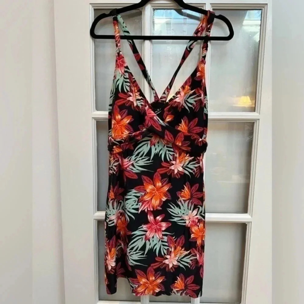 Jaclyn Smith Women's Tropical Floral Beach Plus Size Swimsuit 22W One Piece